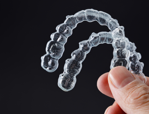 Cómo limpiar Invisalign de la forma correcta